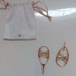 Alexis Bittar Gold Wire Wrapped Earrings No Orginal Jewelry Bag Nice Blue Velvet